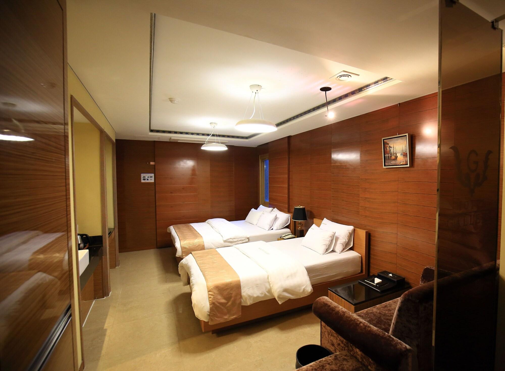 Gallery Tourist Hotel Thongjong Kültér fotó