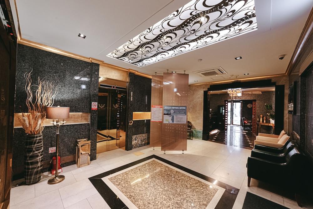 Gallery Tourist Hotel Thongjong Kültér fotó