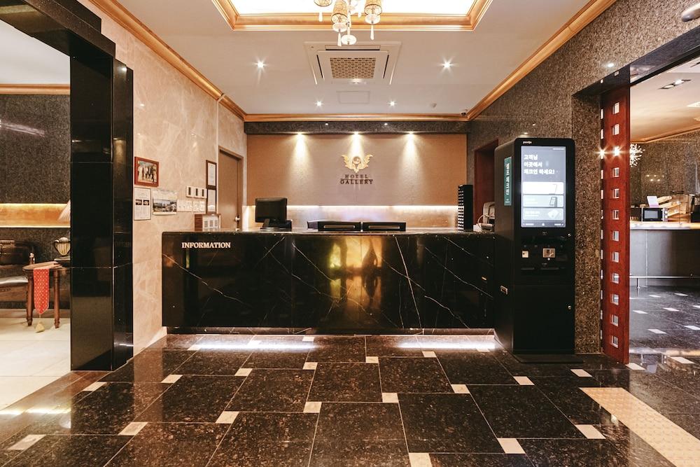 Gallery Tourist Hotel Thongjong Kültér fotó