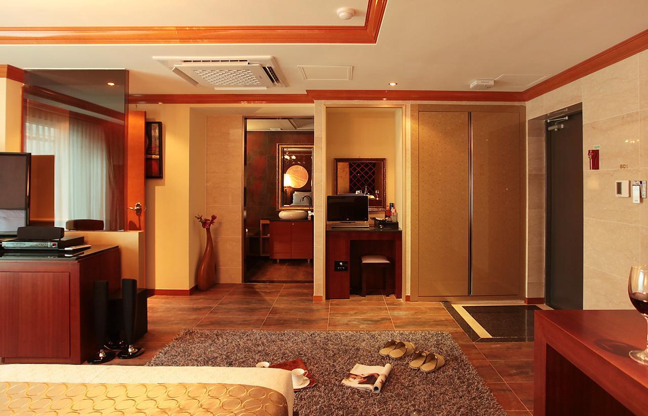 Gallery Tourist Hotel Thongjong Kültér fotó