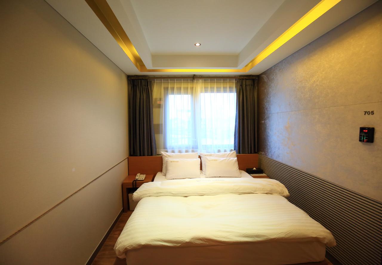 Gallery Tourist Hotel Thongjong Kültér fotó